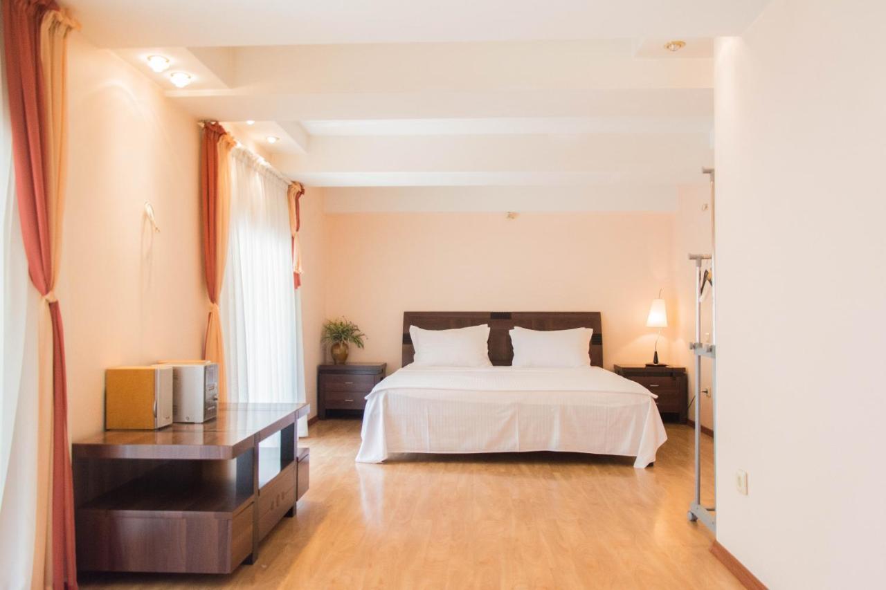 Apartment For Rent On Deribasovskaya Street Odessa Dış mekan fotoğraf
