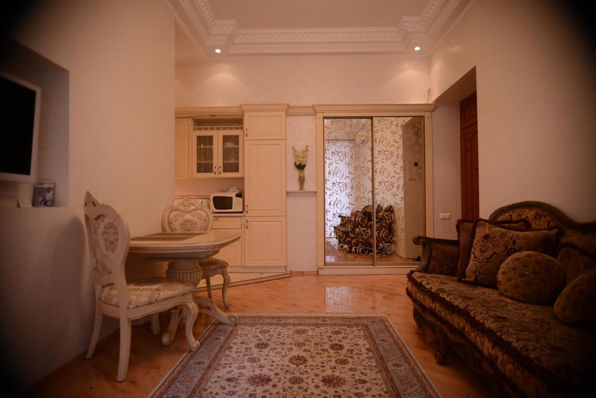 Apartment For Rent On Deribasovskaya Street Odessa Dış mekan fotoğraf