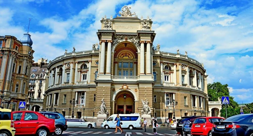 Apartment For Rent On Deribasovskaya Street Odessa Dış mekan fotoğraf
