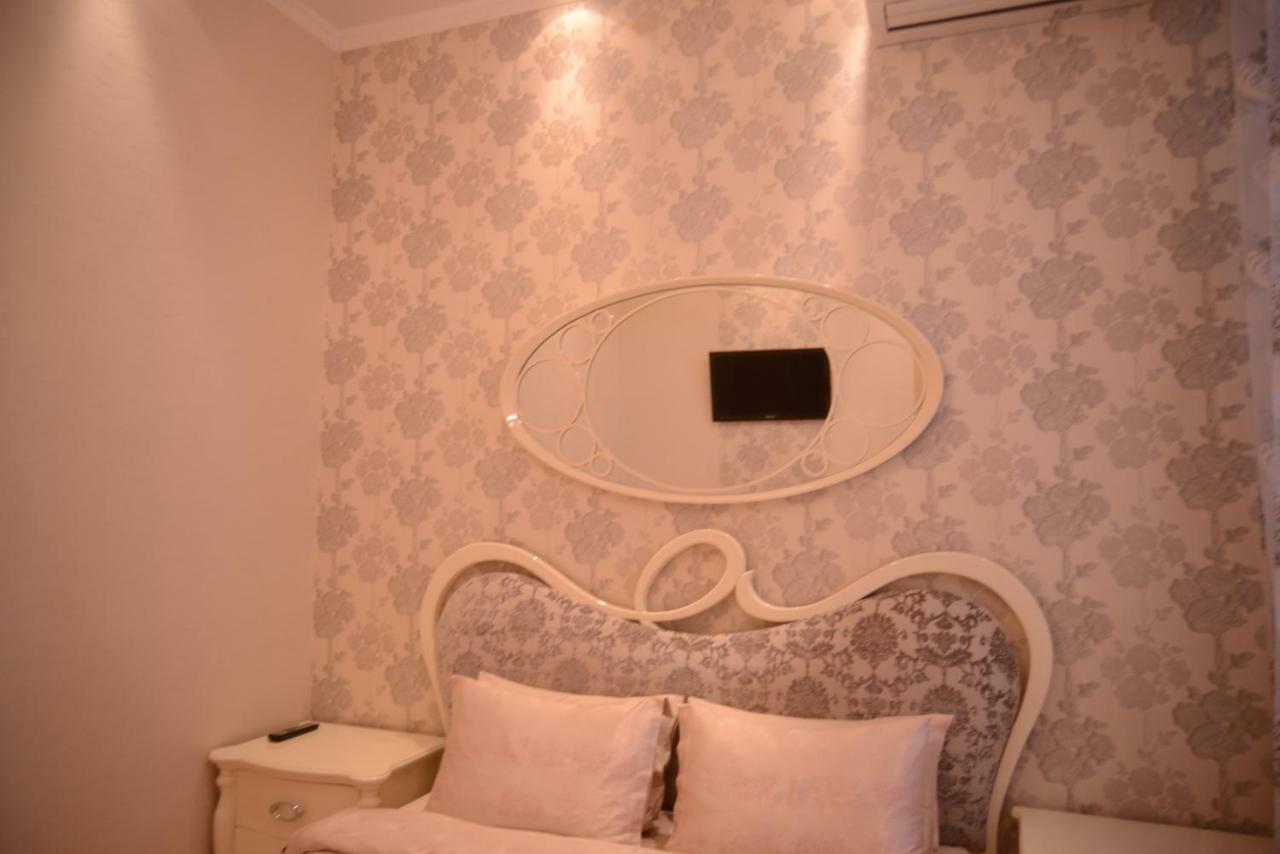 Apartment For Rent On Deribasovskaya Street Odessa Dış mekan fotoğraf