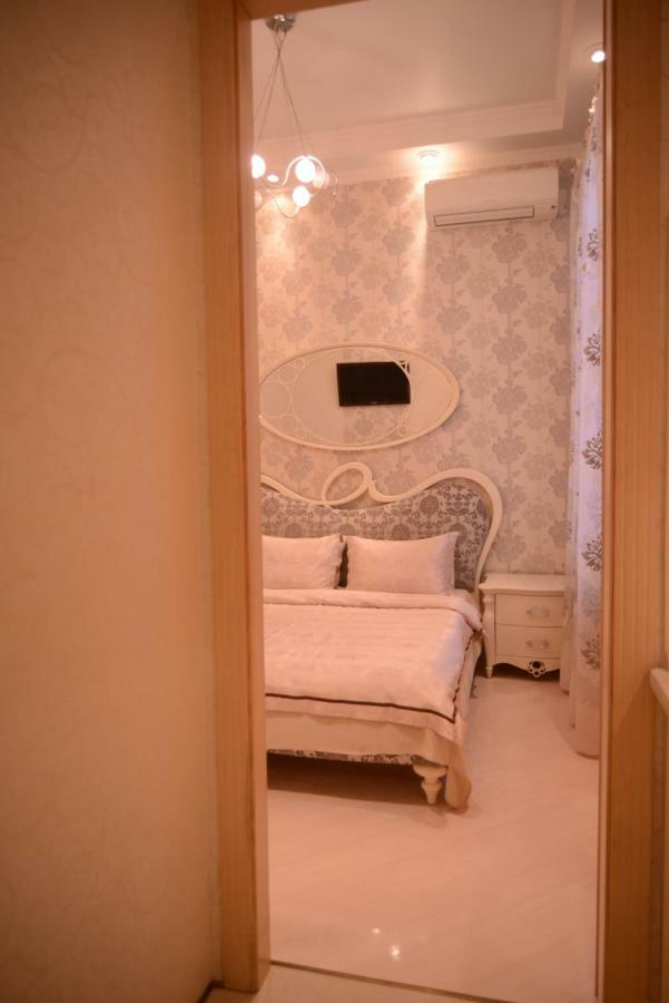 Apartment For Rent On Deribasovskaya Street Odessa Dış mekan fotoğraf
