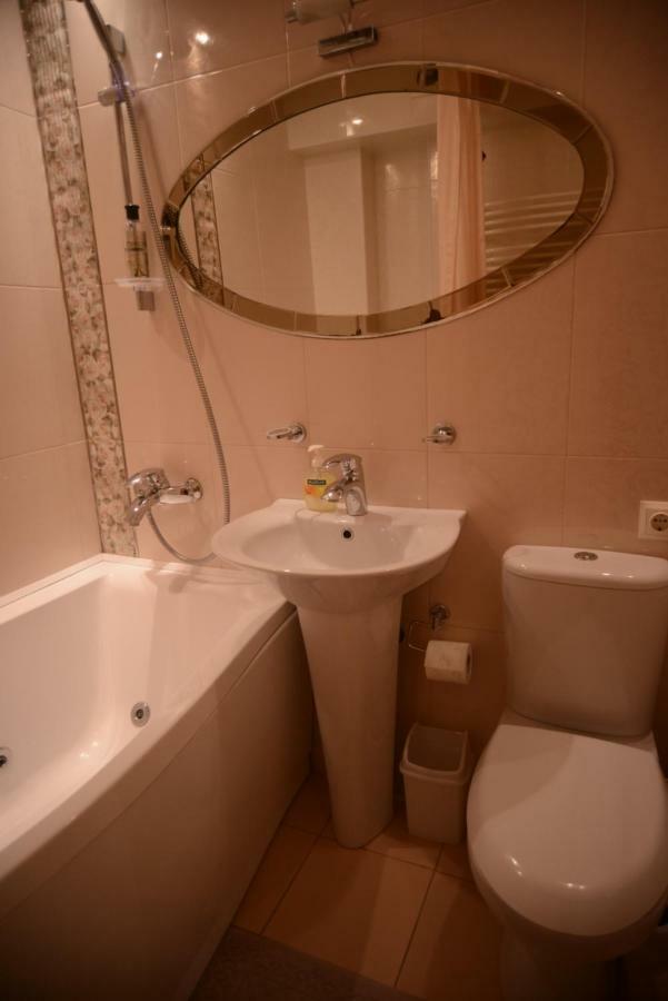 Apartment For Rent On Deribasovskaya Street Odessa Dış mekan fotoğraf